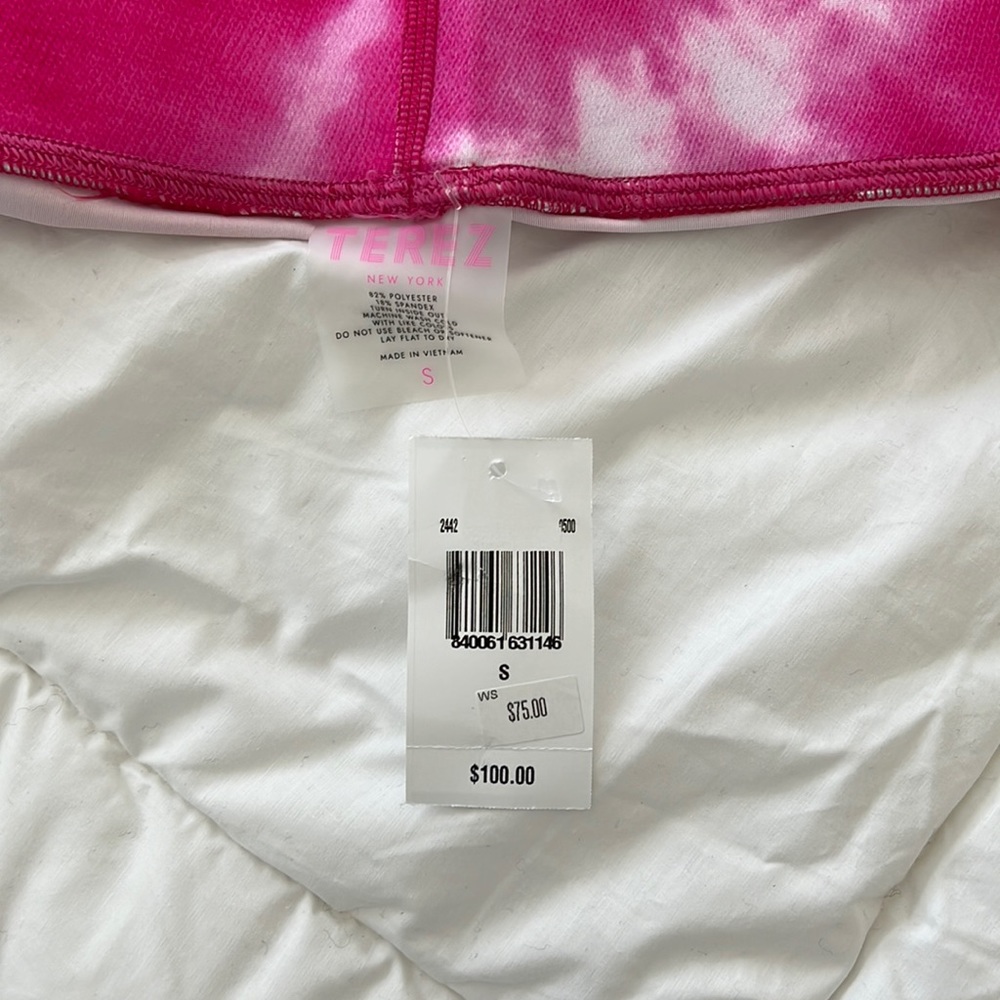 Brand new hot pink Terez yoga set